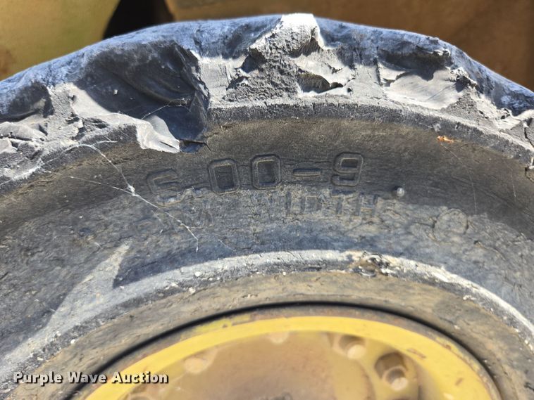 image for item EN3513 Mitsubishi FG25 forklift