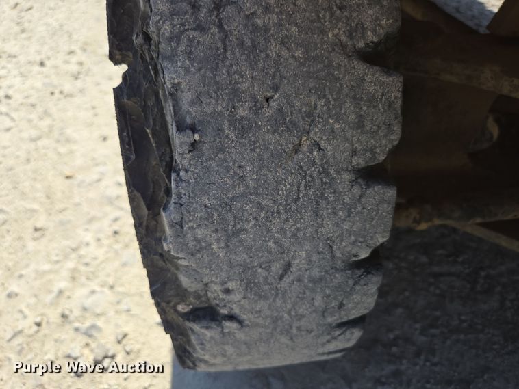 image for item EN3513 Mitsubishi FG25 forklift