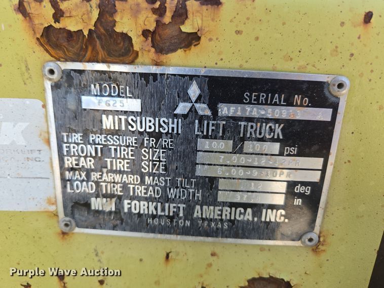 image for item EN3513 Mitsubishi FG25 forklift
