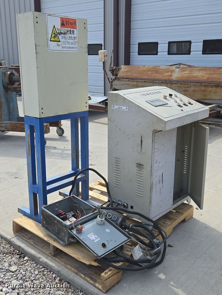 image for item EN3519 Electronic control panels