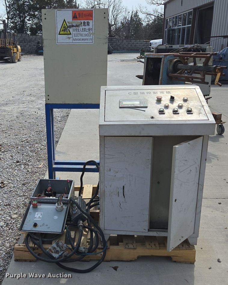 image for item EN3519 Electronic control panels