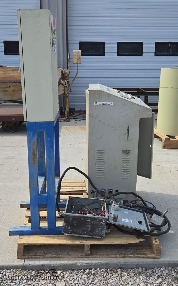 image for item EN3519 Electronic control panels