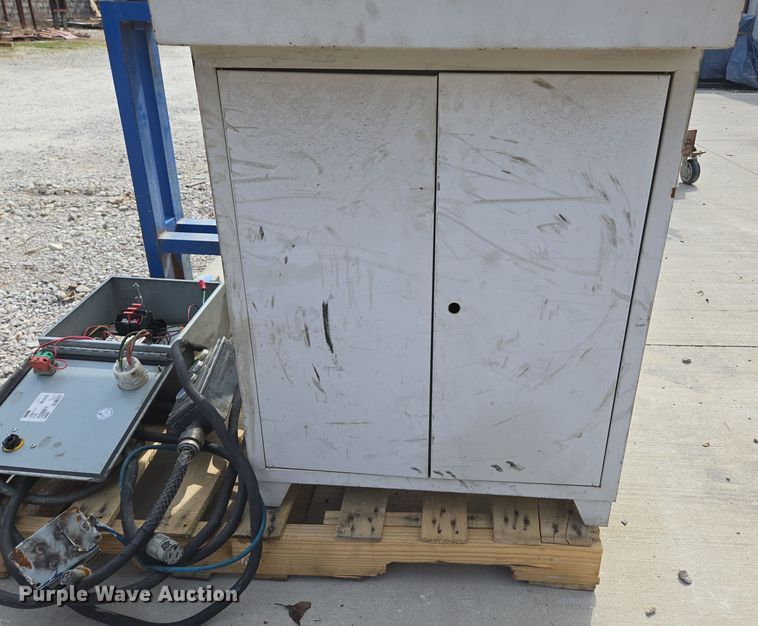 image for item EN3519 Electronic control panels