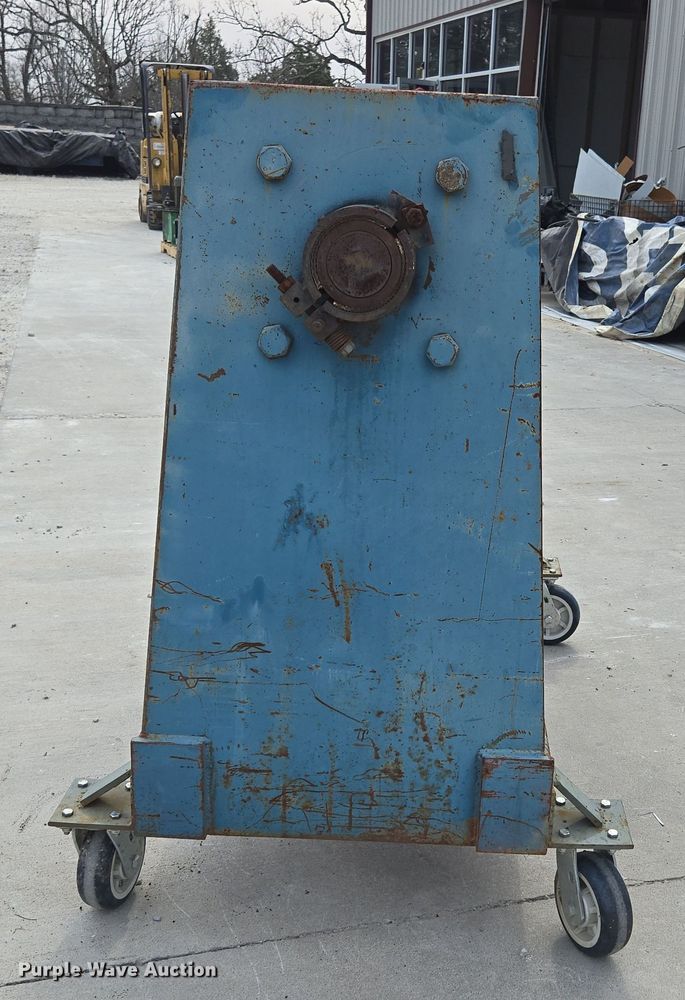 image for item EN3520 Metal decoiler