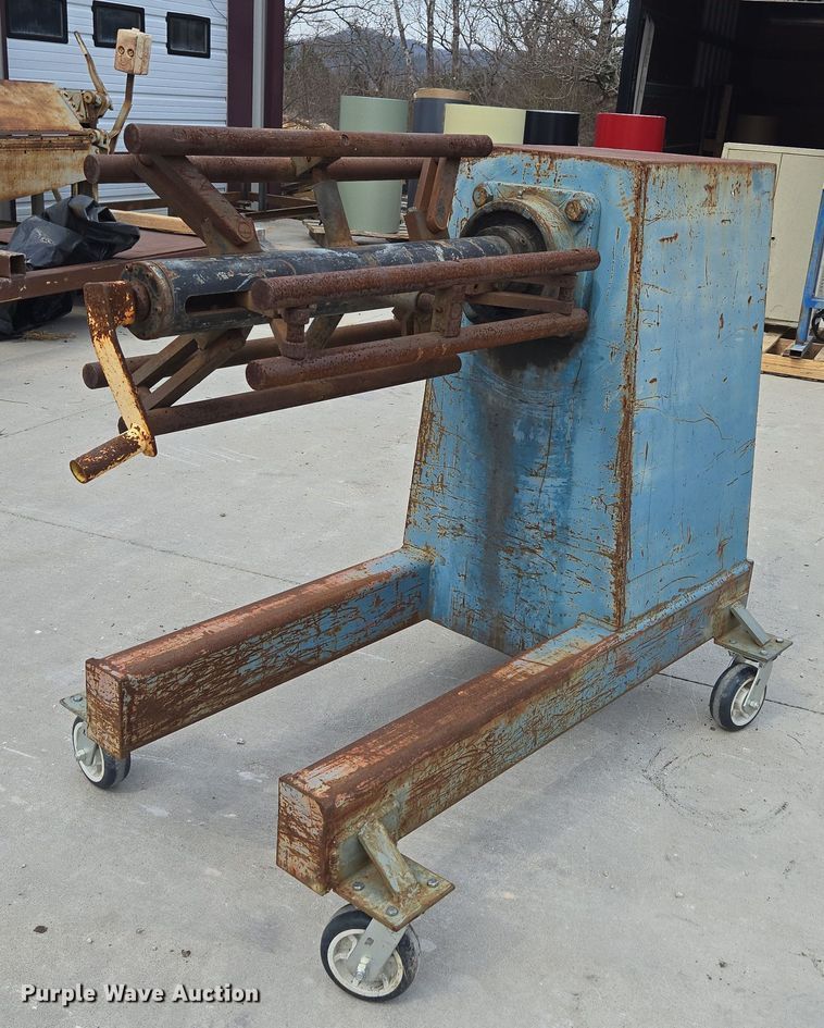 image for item EN3520 Metal decoiler