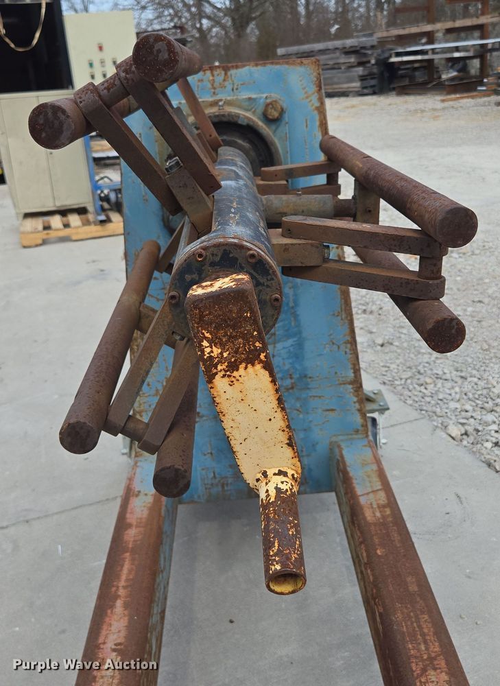 image for item EN3520 Metal decoiler