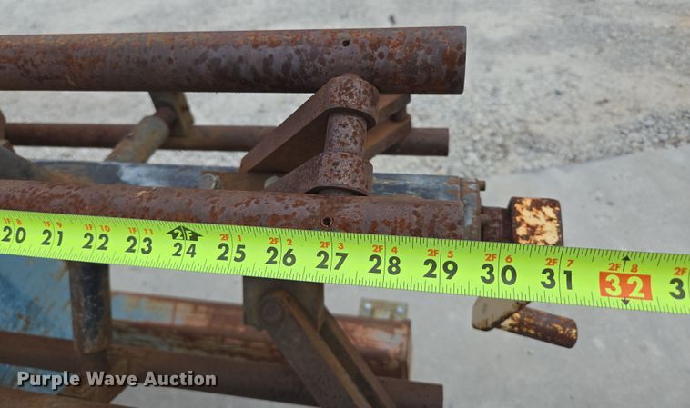 image for item EN3520 Metal decoiler