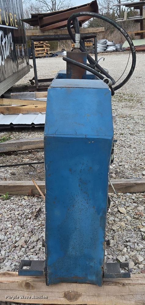 image for item EN3521 Panel shear