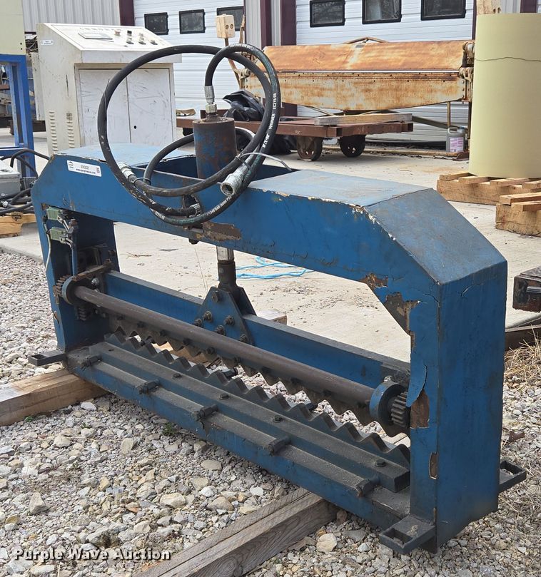 image for item EN3521 Panel shear
