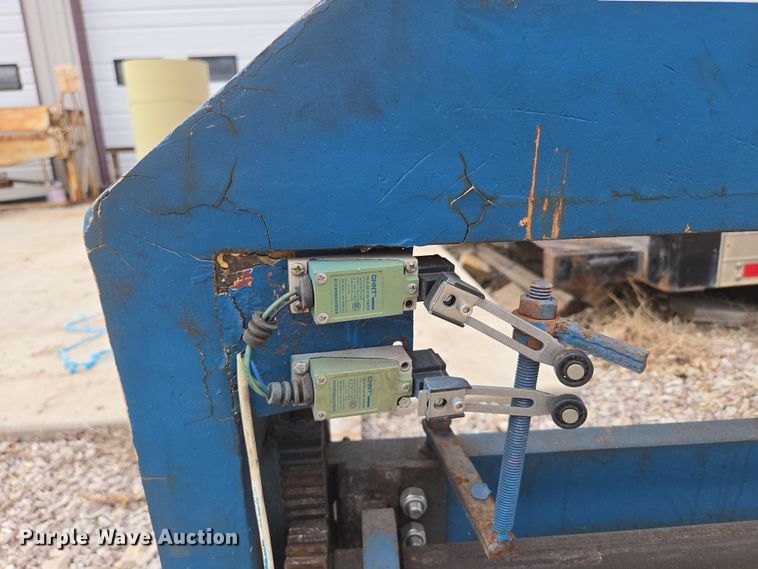 image for item EN3521 Panel shear