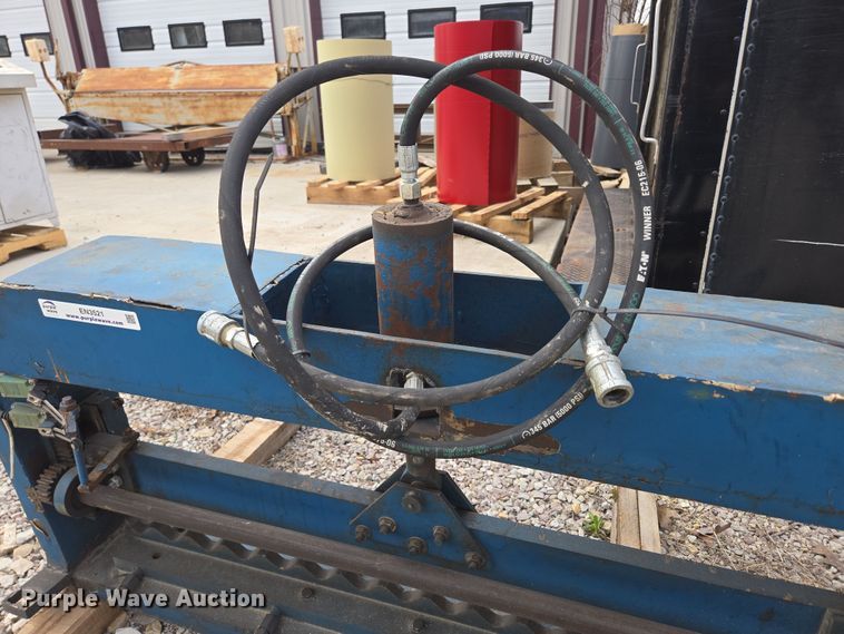 image for item EN3521 Panel shear