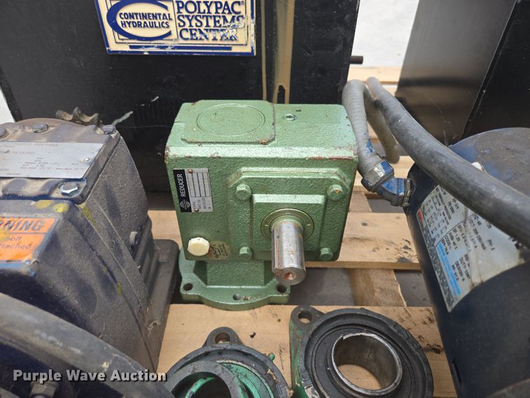 image for item EN3522 (3) pumps