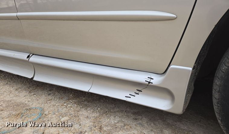 image for item EN3524 2004 Toyota Sienna LE handicap accessible van