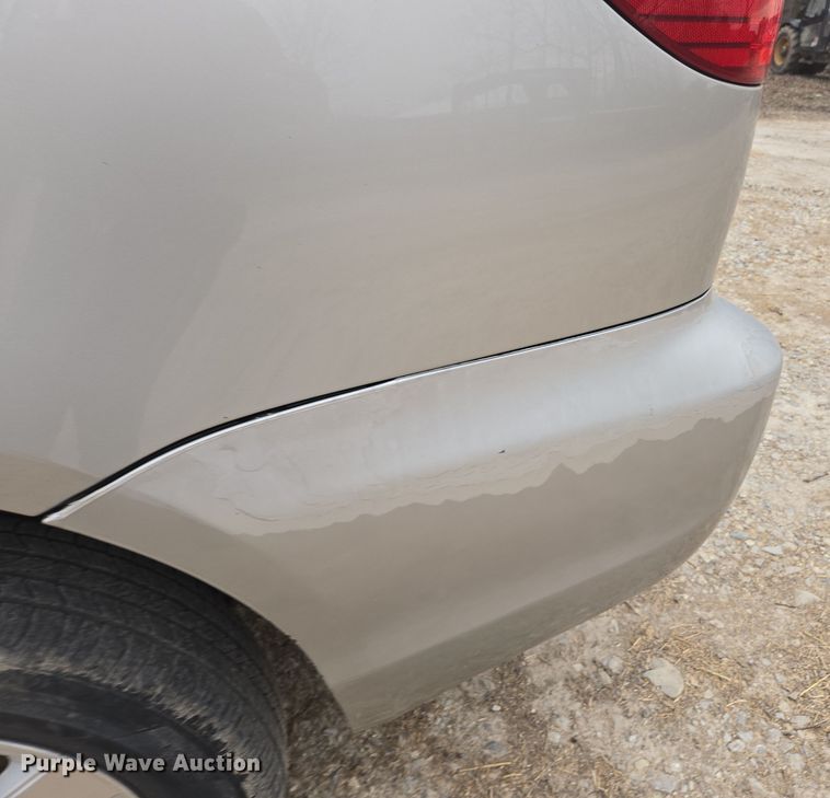 image for item EN3524 2004 Toyota Sienna LE handicap accessible van