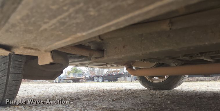 image for item EN3524 2004 Toyota Sienna LE handicap accessible van