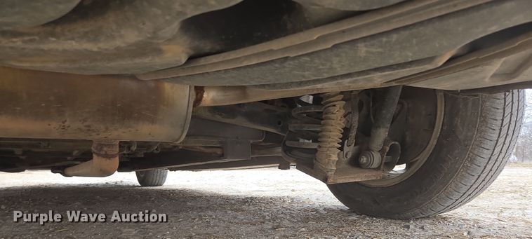 image for item EN3524 2004 Toyota Sienna LE handicap accessible van