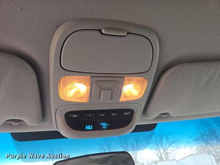 image for item EN3524 2004 Toyota Sienna LE handicap accessible van