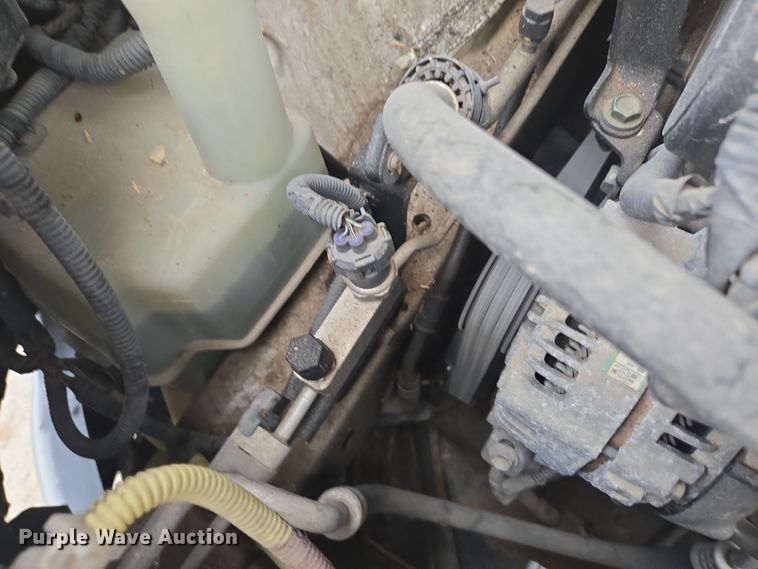 image for item EN3524 2004 Toyota Sienna LE handicap accessible van