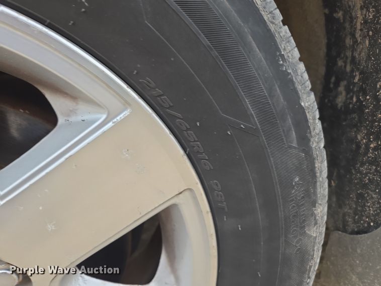 image for item EN3524 2004 Toyota Sienna LE handicap accessible van