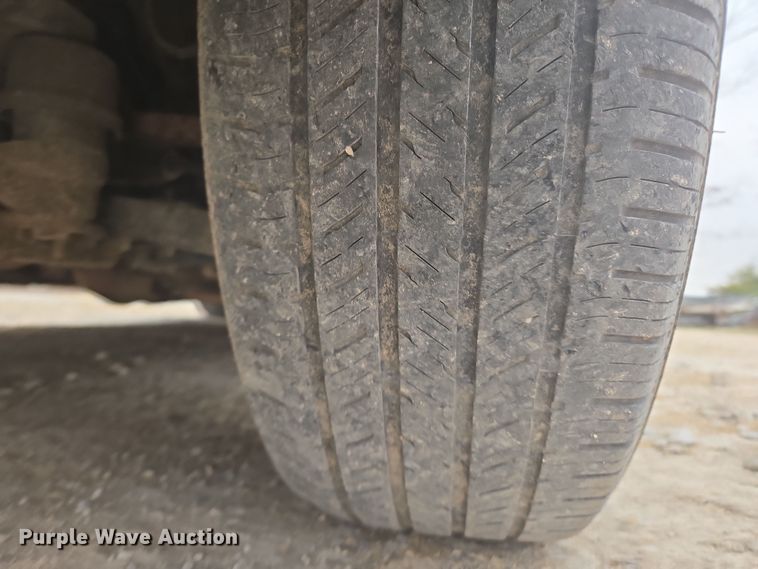 image for item EN3524 2004 Toyota Sienna LE handicap accessible van