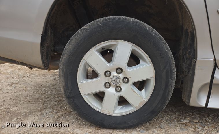 image for item EN3524 2004 Toyota Sienna LE handicap accessible van