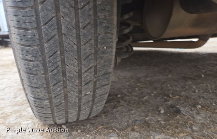 image for item EN3524 2004 Toyota Sienna LE handicap accessible van