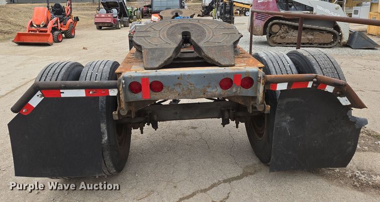 image for item EN8690 1989 Fruehauf EL FI trailer dolly