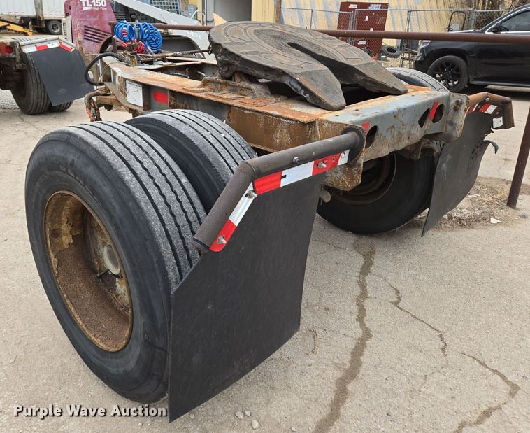 image for item EN8690 1989 Fruehauf EL FI trailer dolly