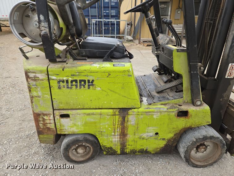 image for item EN8691 Clark C500-30 forklift