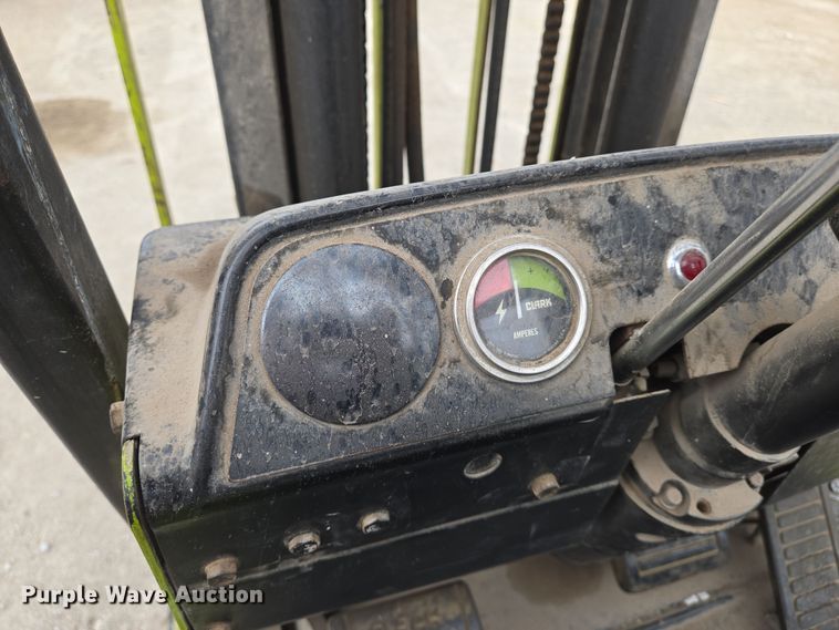 image for item EN8691 Clark C500-30 forklift