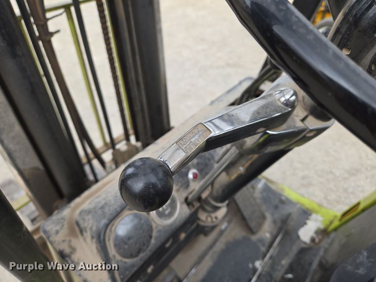 image for item EN8691 Clark C500-30 forklift