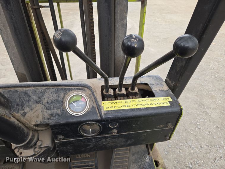 image for item EN8691 Clark C500-30 forklift