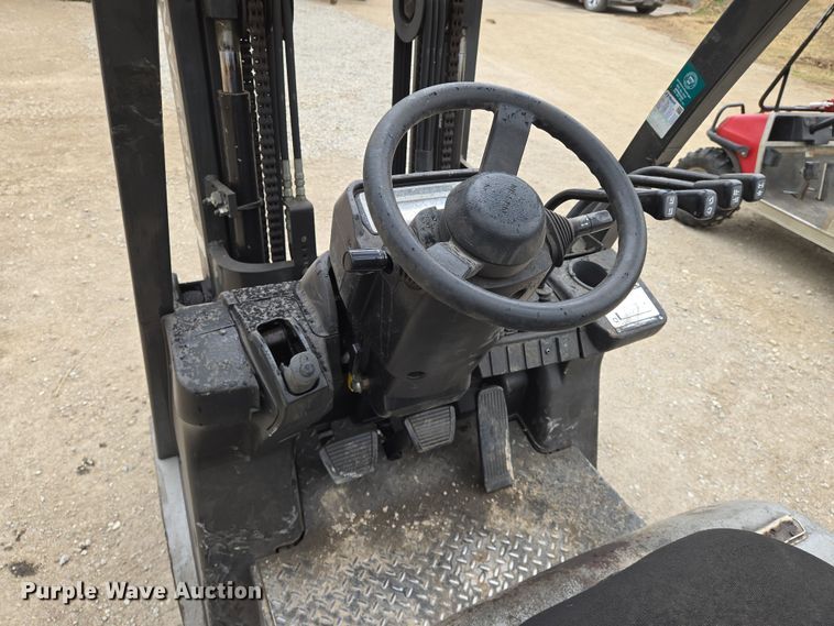 image for item EN8692 Nissan MCP1F2A20LV forklift