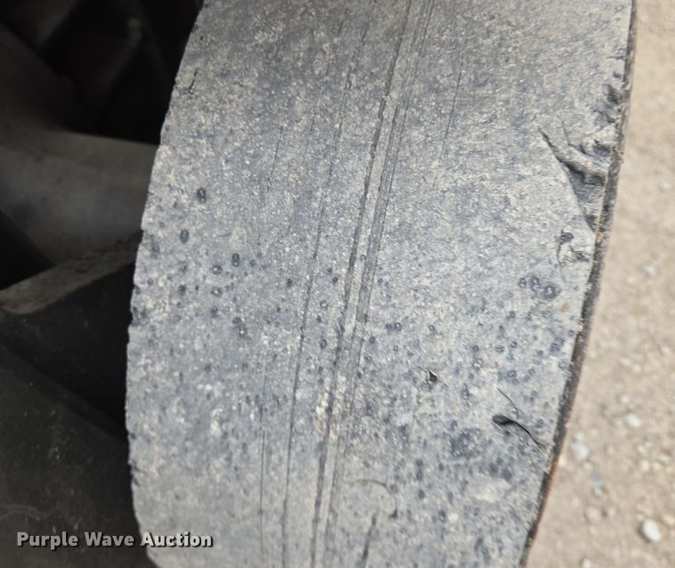 image for item EN8692 Nissan MCP1F2A20LV forklift