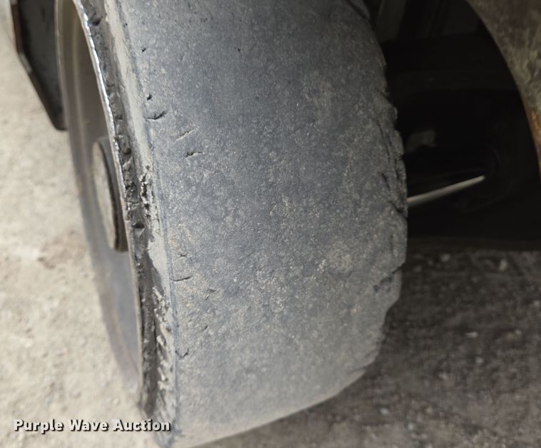 image for item EN8692 Nissan MCP1F2A20LV forklift