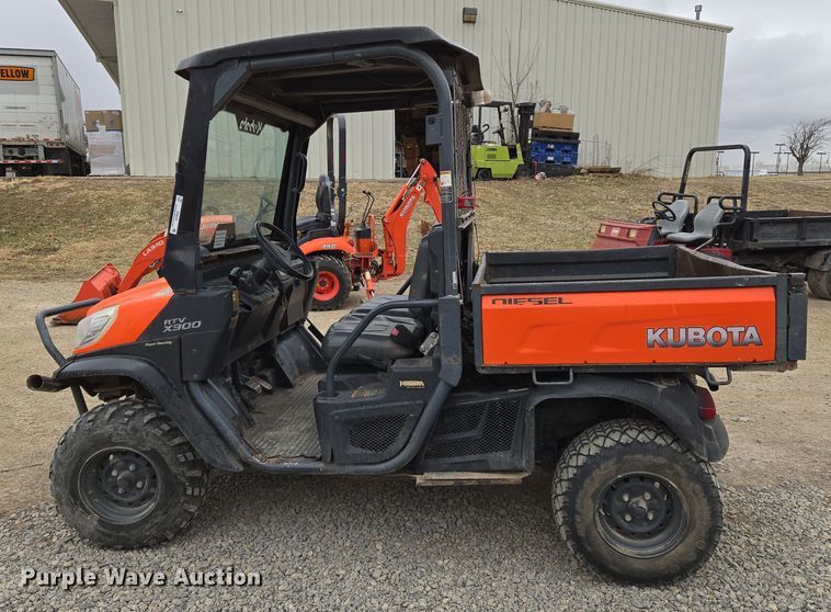 image for item EN8694 2014 Kubota RTV X900 utility vehicle