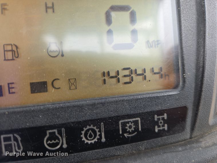 image for item EN8694 2014 Kubota RTV X900 utility vehicle