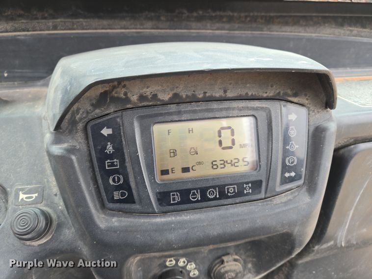 image for item EN8694 2014 Kubota RTV X900 utility vehicle