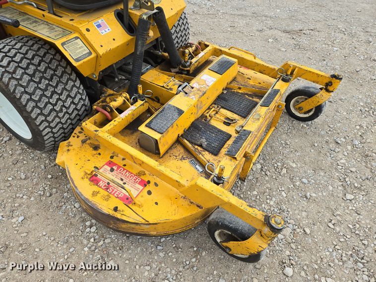 image for item EN8695 2000 Walker MDDGHS ZTR lawn mower