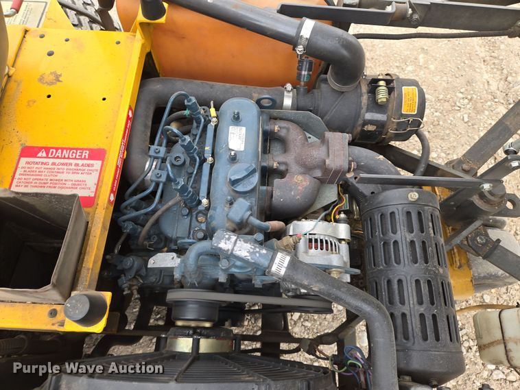 image for item EN8695 2000 Walker MDDGHS ZTR lawn mower