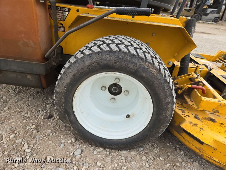 image for item EN8695 2000 Walker MDDGHS ZTR lawn mower