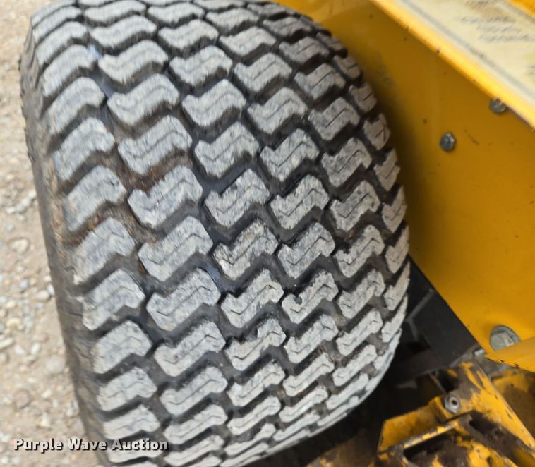 image for item EN8695 2000 Walker MDDGHS ZTR lawn mower