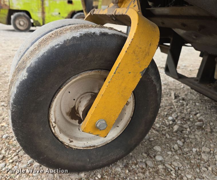 image for item EN8695 2000 Walker MDDGHS ZTR lawn mower