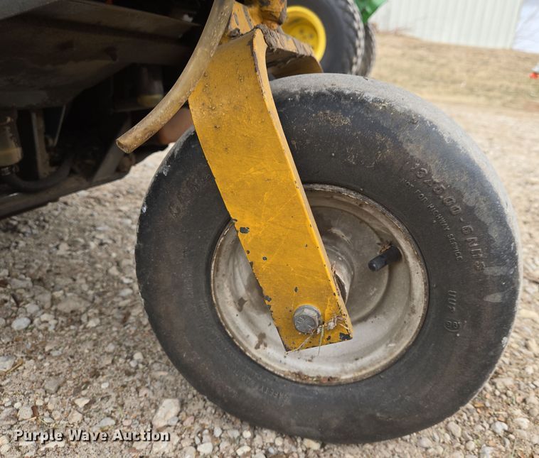 image for item EN8695 2000 Walker MDDGHS ZTR lawn mower