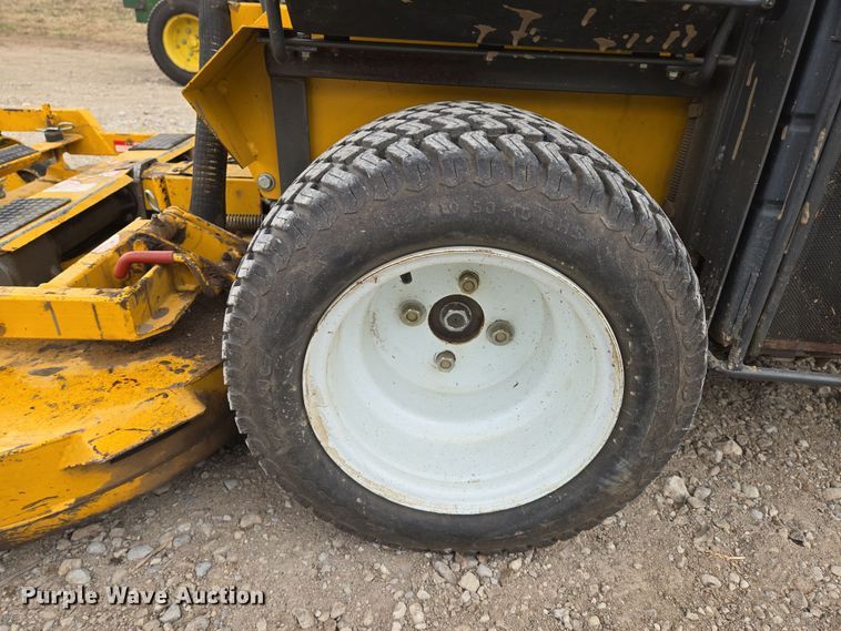 image for item EN8695 2000 Walker MDDGHS ZTR lawn mower