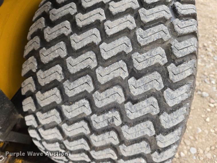 image for item EN8695 2000 Walker MDDGHS ZTR lawn mower