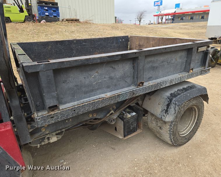 image for item EN8696 1997 Toro Workman 3200 utility vehicle