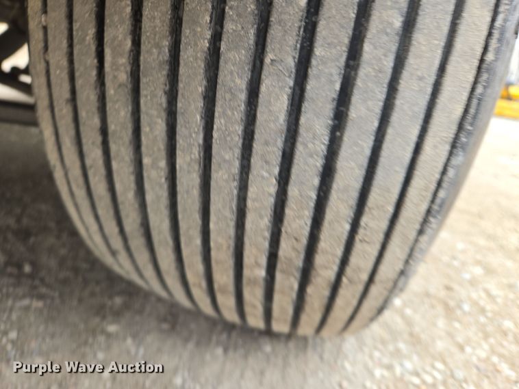 image for item EN8696 1997 Toro Workman 3200 utility vehicle