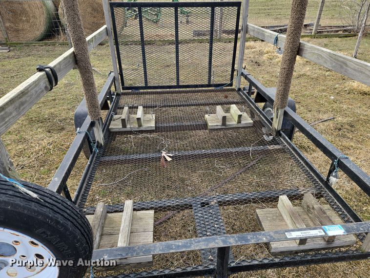 image for item EN8701 Carry-On utility trailer