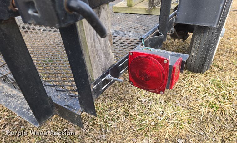 image for item EN8701 Carry-On utility trailer